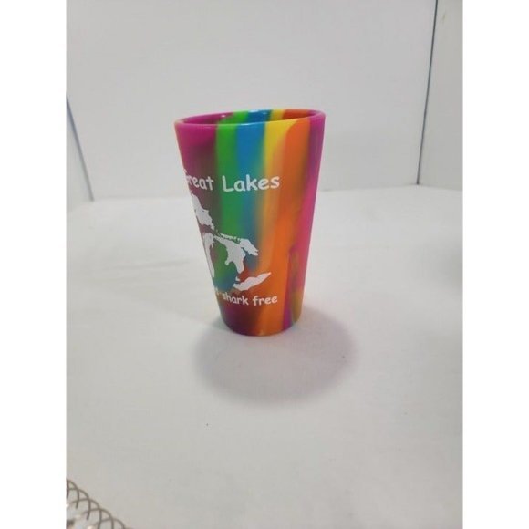 Sili Pint Great Lakes UnSalted Shark Free Tie Dye Tumbler 16oz - Picture 3 of 9